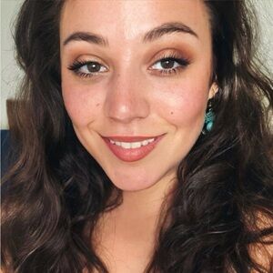 Meet your Posher, Amy